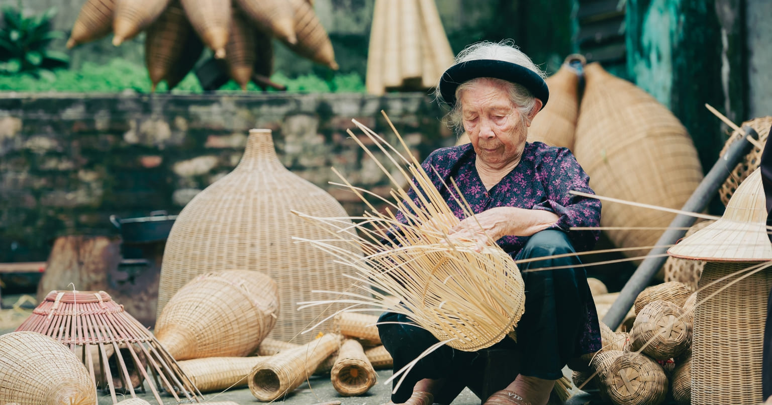 Kinh nghiệm gửi hàng đi nước ngoài giúp chủ shop tối ưu chi phí 3 Gửi hàng thủ công mỹ nghệ, trang trí đi nước ngoài